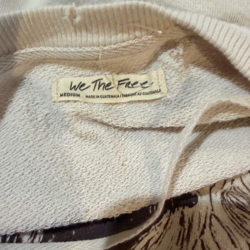 We The Free Cream Highland Cow Graphic Crewneck - Picture 14 of 15